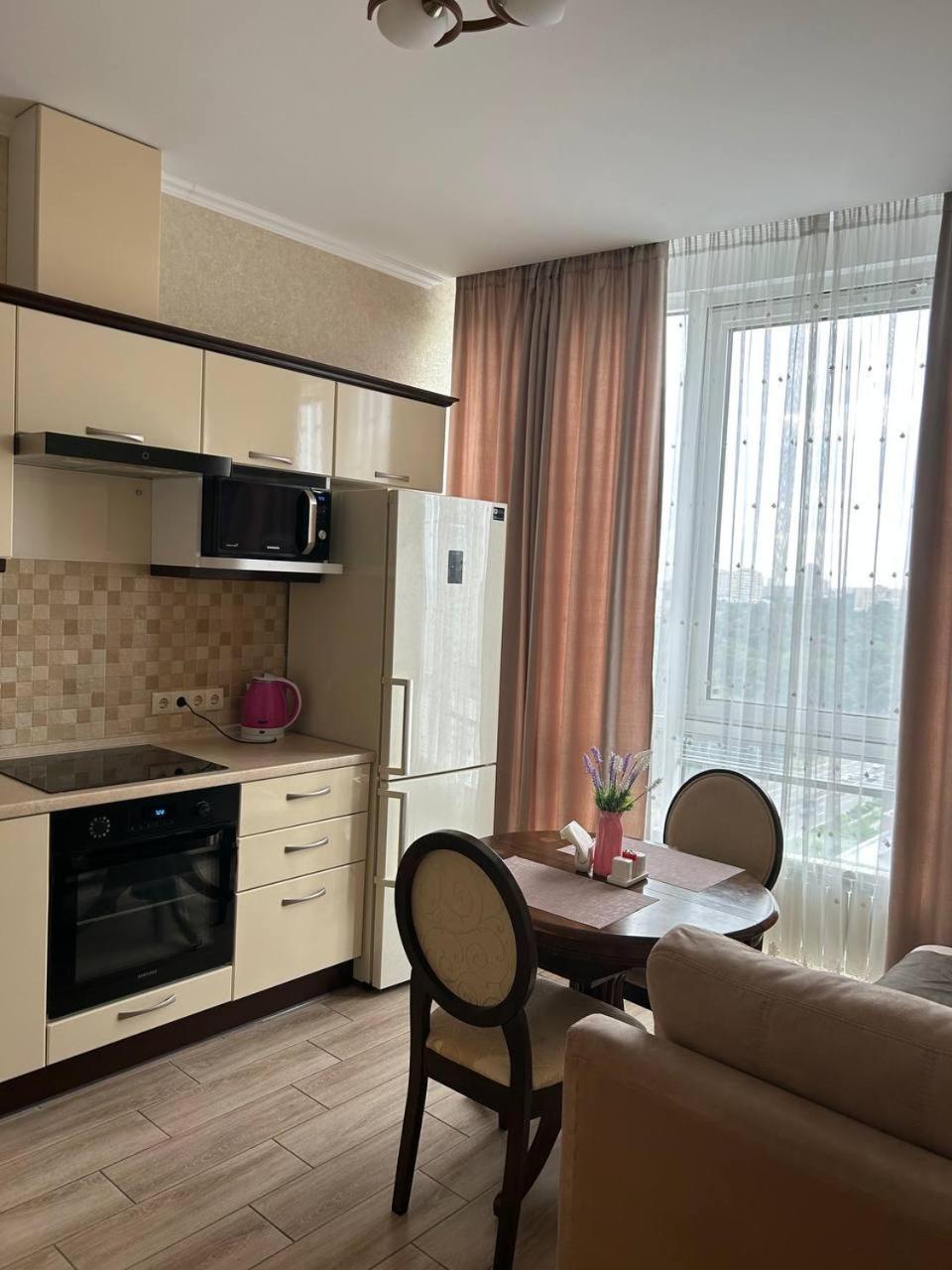 Apart Assistant On Smart Plaza 基輔 外观 照片