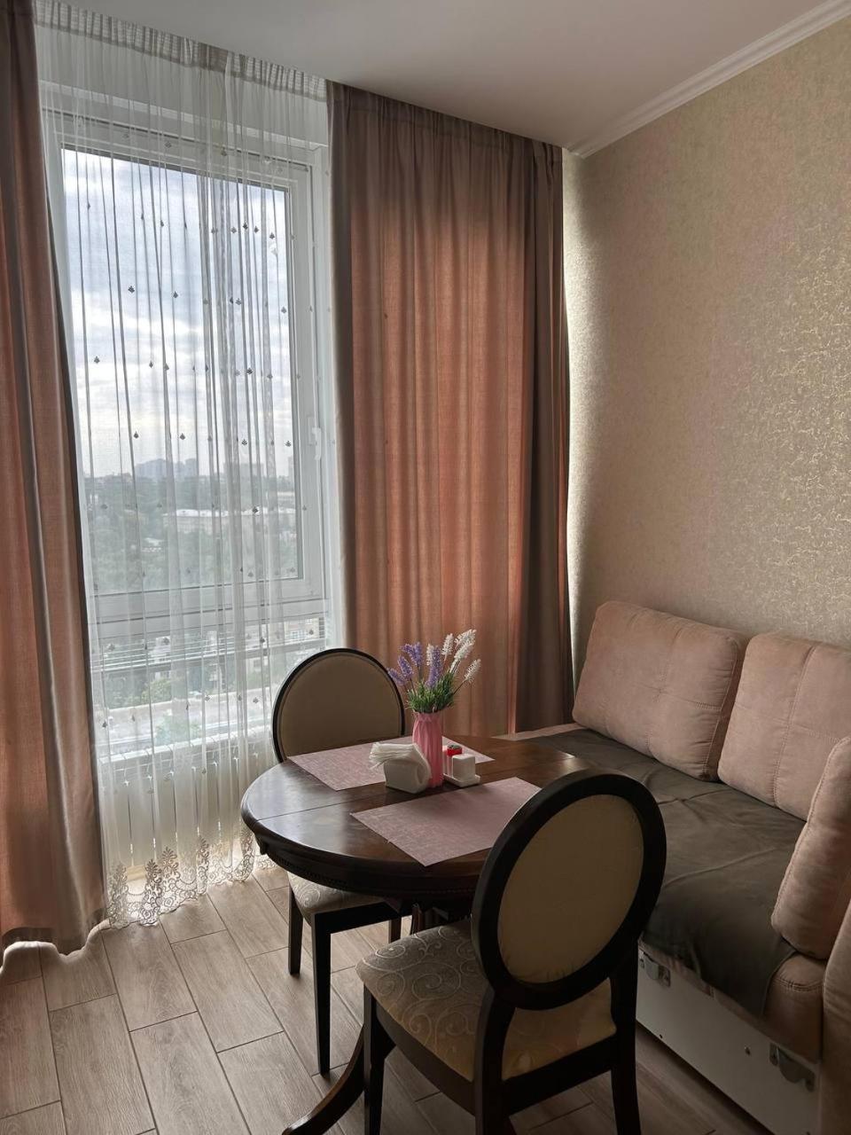Apart Assistant On Smart Plaza 基輔 外观 照片
