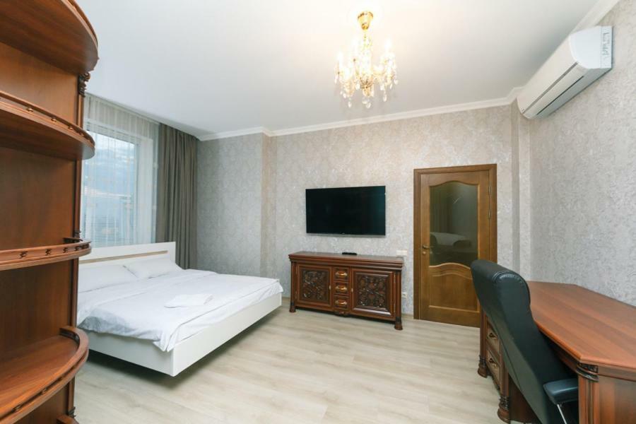 Apart Assistant On Smart Plaza 基輔 外观 照片